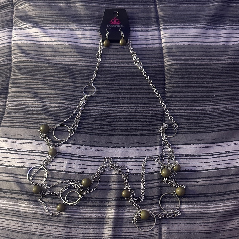 Elegant Silver and Green Necklace Set